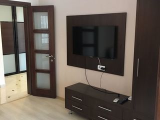 Se oferă în chirie  apartament cu 2 camere/ Sector Centru foto 6