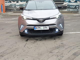 Bara fata Toyota C HR foto 4