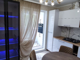 Apartament cu 3 camere, 69 m², 10 cartier, Bălți foto 1