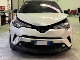 Toyota C-HR foto 4