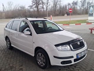 Skoda Fabia foto 2