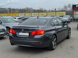 BMW 5 Series foto 5