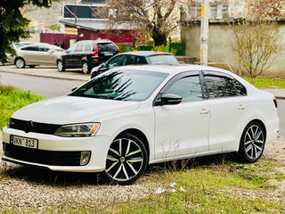 Volkswagen Jetta foto 7