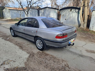 Opel Omega foto 5