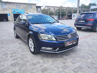 Volkswagen Passat foto 3