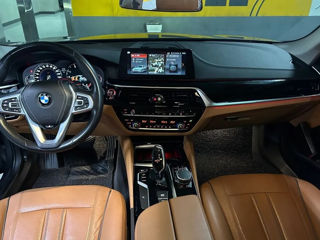 BMW 5 Series foto 6