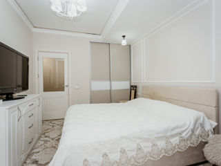 Apartament cu 2 camere, 71 m², Botanica, Chișinău foto 5