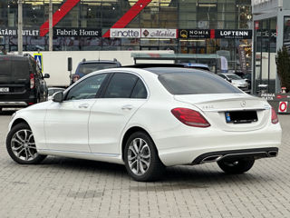 Mercedes C-Class foto 5