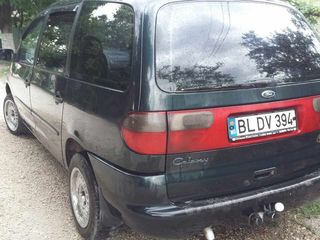 Ford Galaxy foto 1