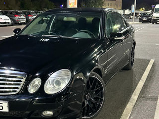 Mercedes E-Class foto 6