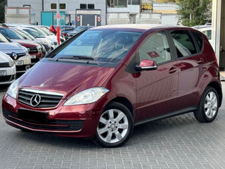 Mercedes A-Class foto 1