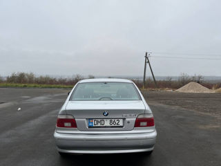 BMW 5 Series foto 5