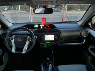 Toyota Prius c foto 3