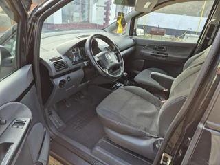 Volkswagen Sharan foto 8