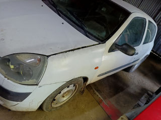 La piese renault Clio foto 2