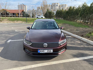 Volkswagen Passat foto 2