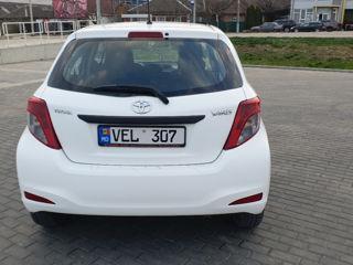 Toyota Yaris foto 3