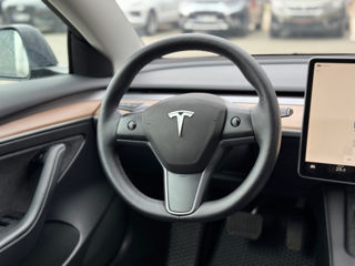 Tesla Model 3 foto 9