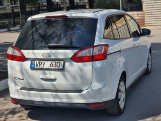 Ford Grand C-MAX foto 4