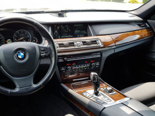 BMW 7 Series foto 13