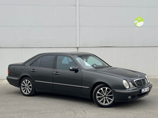 Mercedes E-Class foto 3