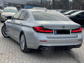 BMW 5 Series foto 3