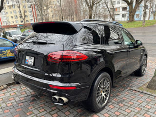 Porsche Cayenne foto 3