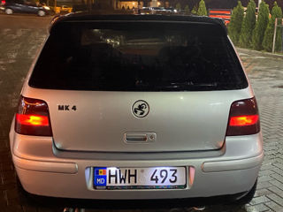 Volkswagen Golf foto 2