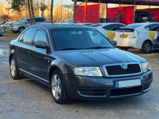 Skoda Superb foto 3