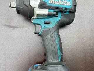 Гайковерт Makita DTW700 foto 2