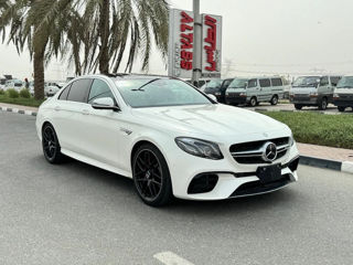 Mercedes E-Class foto 4