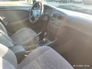 Toyota Avensis foto 4