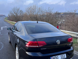 Volkswagen Passat foto 3