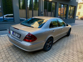 Mercedes E-Class foto 5