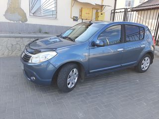 Dacia Sandero foto 3