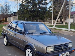 Volkswagen Jetta foto 4