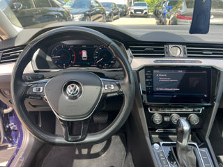 Volkswagen Passat foto 6