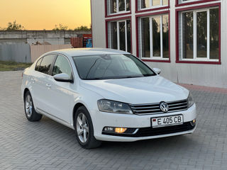 Volkswagen Passat foto 7