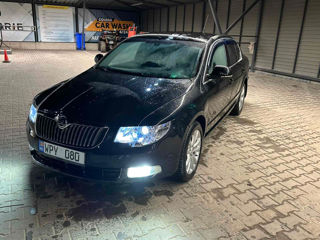 Skoda Superb foto 3