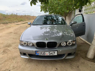 BMW 5 Series foto 2