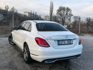 Mercedes C-Class foto 4