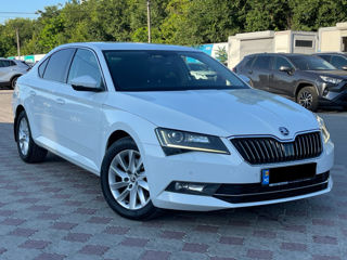 Skoda Superb foto 5