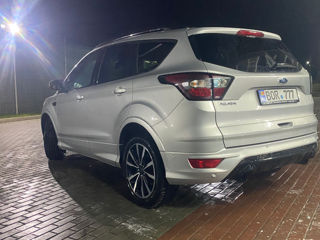 Ford Kuga foto 4