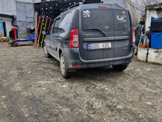 Dacia Logan foto 3