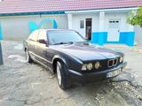 BMW 5 Series foto 4