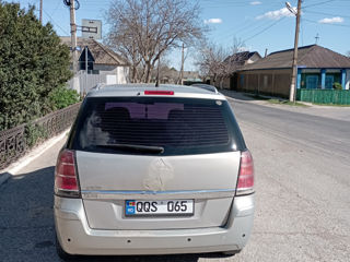 Opel Zafira foto 4