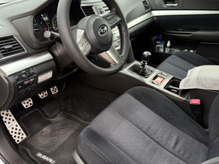 Subaru Outback foto 8