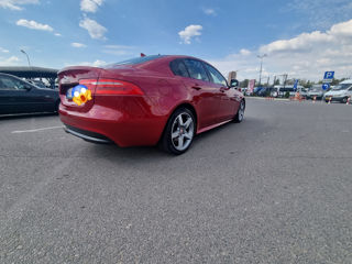 Jaguar XE foto 9