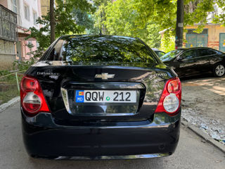 Chevrolet Aveo foto 4