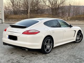 Porsche Panamera foto 4